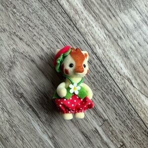 Calico Critter Giraffe in Red & Green Strawberry Outfit